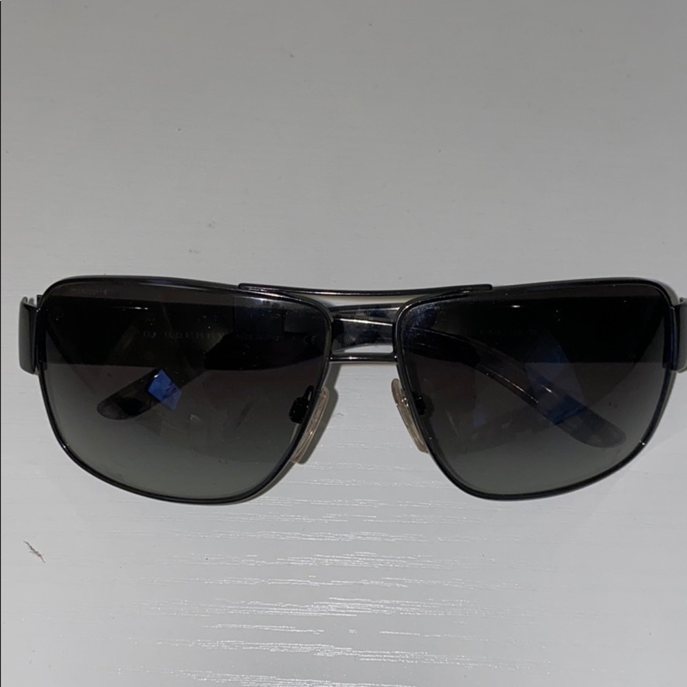 Burberry Sunglasses - Picture 4 of 6